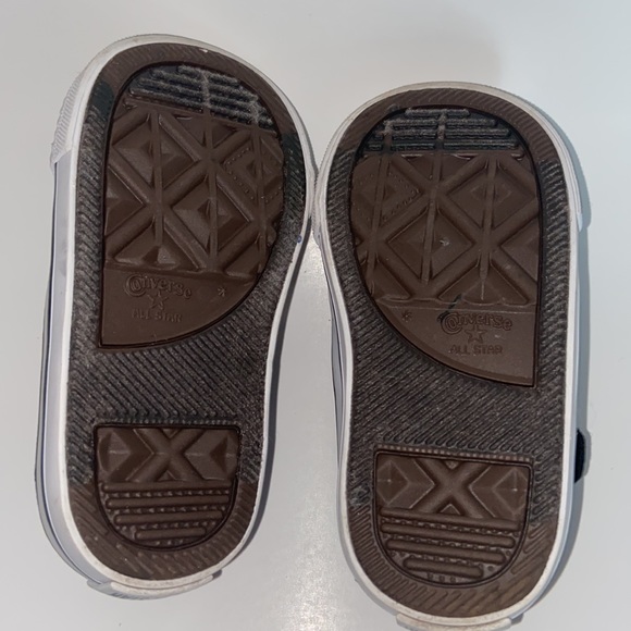 Toddler Converse - Picture 2 of 3